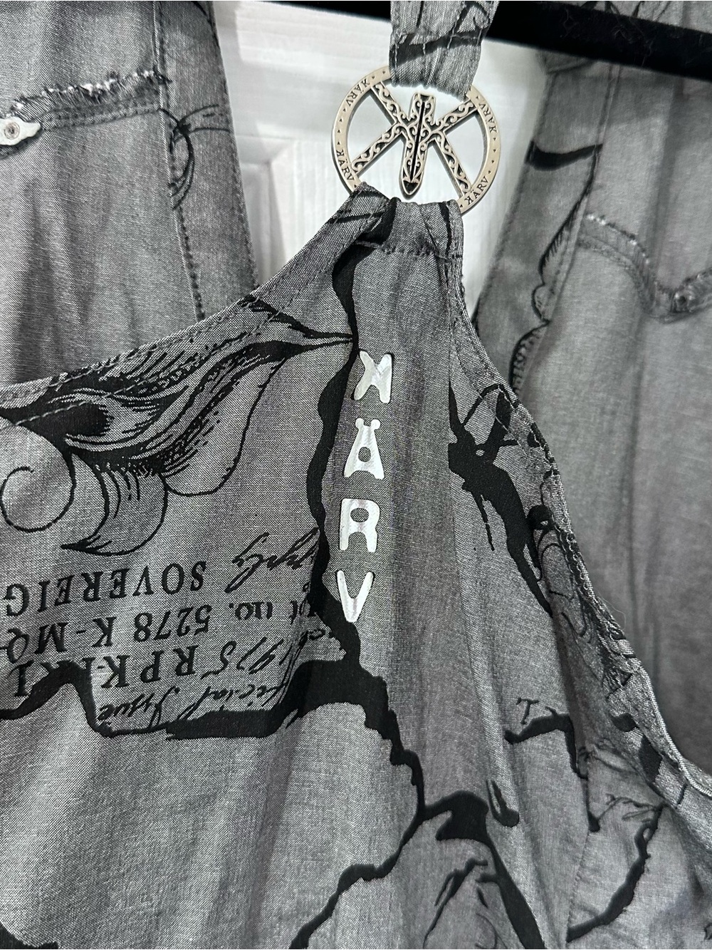Womens Gray Script-Print Button Tank Top - Picture 7 of 7
